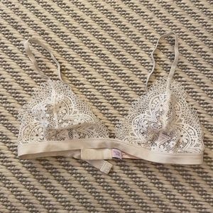 NWOT VICTORIA SECRET BRALETTE sz. XL